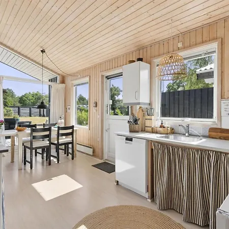 Eerika - 1km From The Sea By Interhome